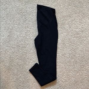 Old Navy Active Black Maternity Leggings (Small)